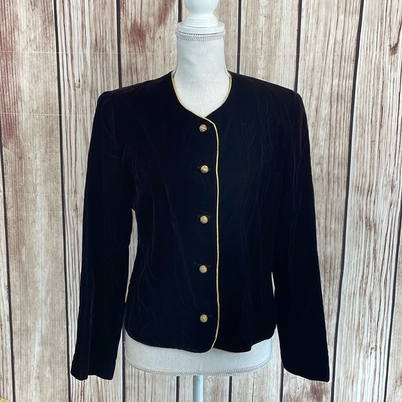 Norton McNaughton Jackets & Blazers - Norton McNaughton Vintage Velvet Jacket w/Gold Buttons and Accents - Size 8